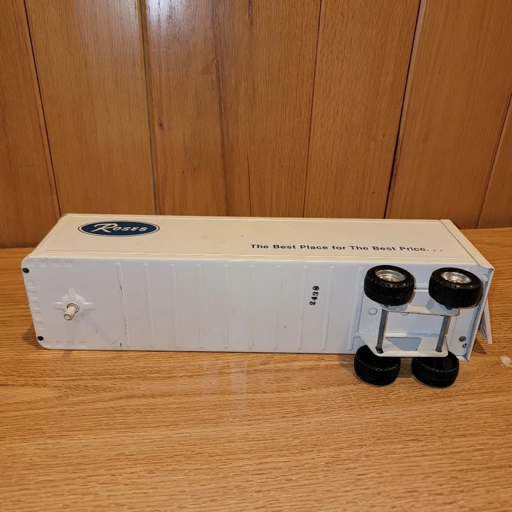 Vintage toy 14” Roses Department Store Trailer Made by Ertl